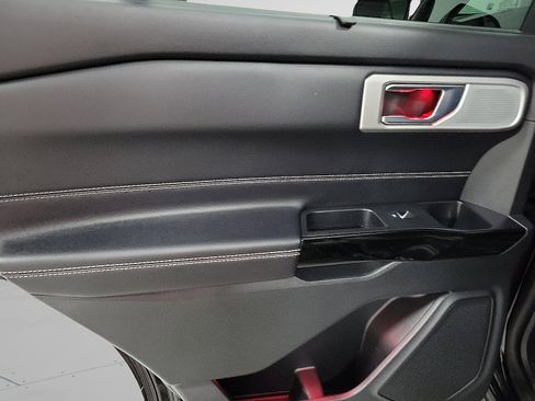 Used 2021 Ford Explorer ST w/ Equipment Group 401A image 10