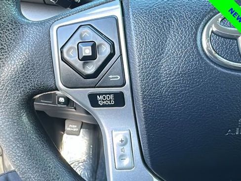 Used 2014 Toyota Tundra SR5 w/ SR5 Upgrade Package image 24