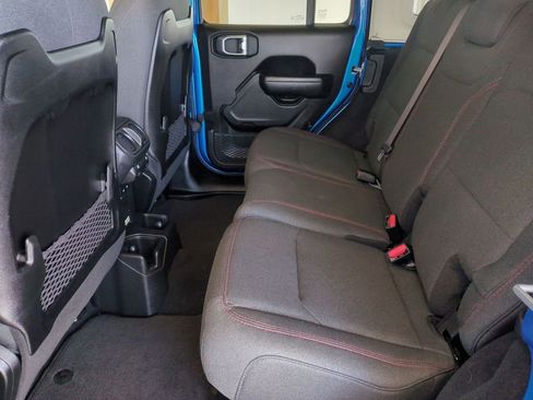 Used 2025 Jeep Wrangler Unlimited Rubicon image 20