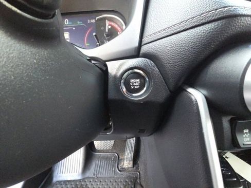 Used 2024 Toyota RAV4 XLE w/ Convenience Package image 15