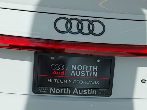 New 2026 Audi S e-tron GT Prestige image 40