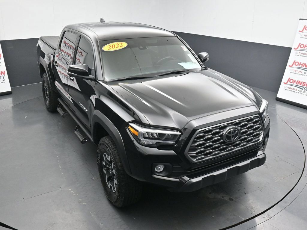 Used 2022 Toyota Tacoma TRD Off-Road AWD/4WD image 25