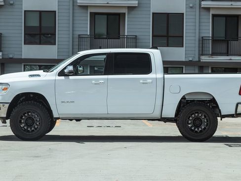 Used 2024 RAM 1500 Laramie image 11