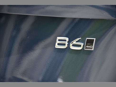 Certified 2024 Volvo XC90 B6 Ultimate w/ Protection Package Premier AWD/4WD image 31