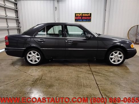 Used 1995 Mercedes-Benz C 220 Sedan image 2