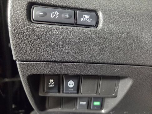 Used 2022 Nissan Rogue Sport S FWD image 19