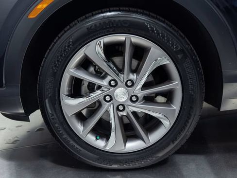 Used 2020 Buick Encore GX Essence w/ Experience Buick Package FWD image 28