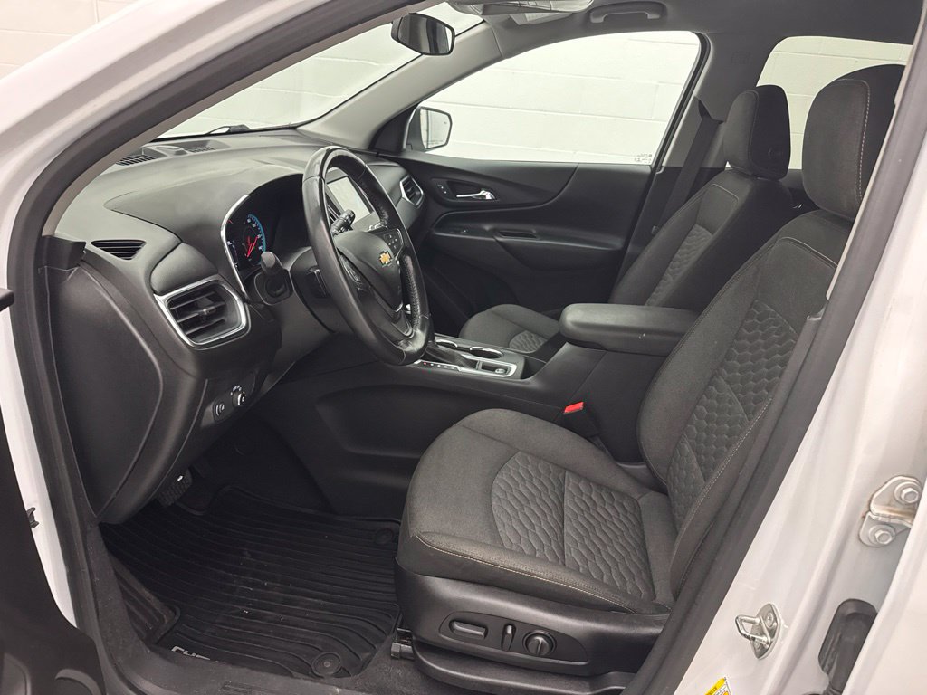 Used 2018 Chevrolet Equinox LT FWD image 18