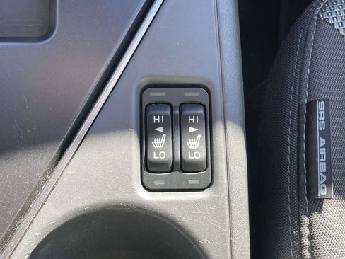 Used 2024 Subaru Crosstrek 2.0i Premium image 20