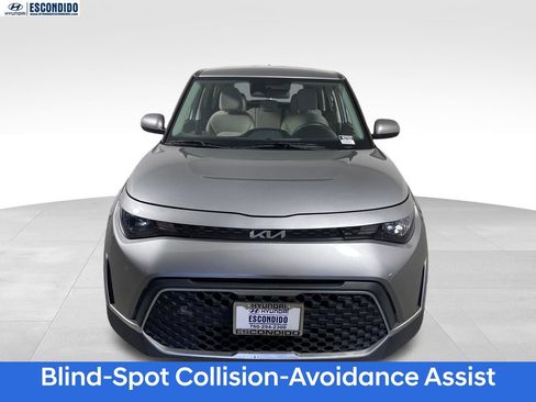 Used 2023 Kia Soul LX w/ LX Technology Package FWD image 8