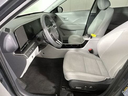 Used 2024 Hyundai Kona SEL w/ Convenience Package FWD image 12
