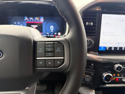 Used 2025 Ford F150 Lariat w/ Equipment Group 501A Mid image 17