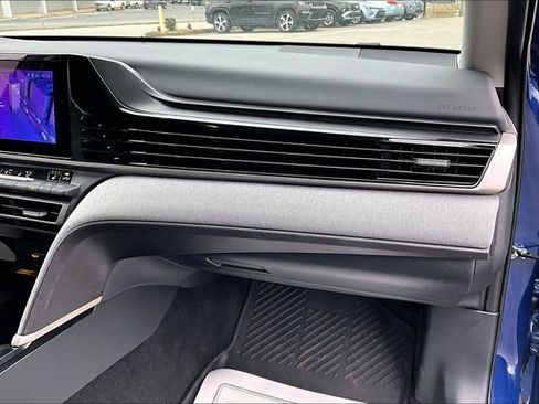 Used 2025 Toyota Camry LE image 21