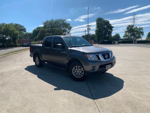 Used 2021 Nissan Frontier SV AWD/4WD image 7