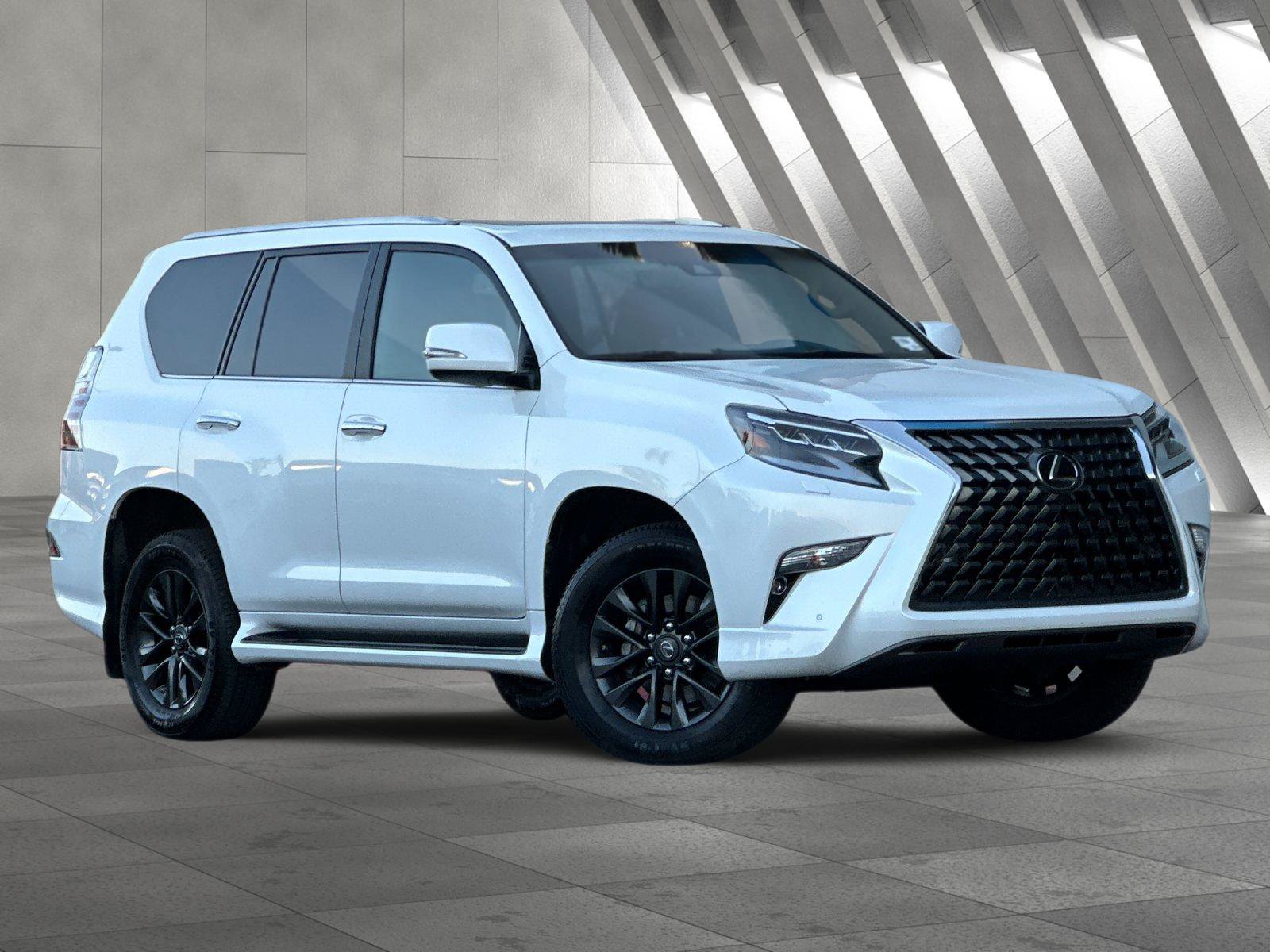 Used 2022 Lexus GX 460 Premium w/ Premium Package AWD/4WD image 2