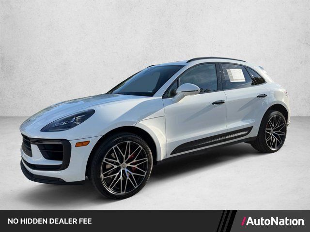 Used 2022 Porsche Macan S AWD/4WD image 1
