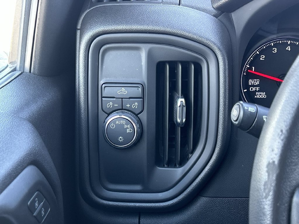Used 2024 Chevrolet Silverado 1500 Custom RWD image 16