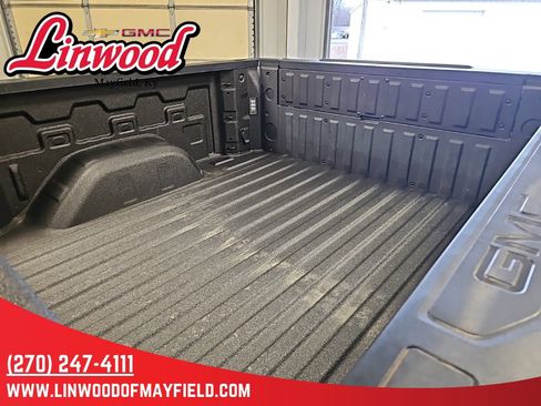 Used 2024 GMC Sierra 1500 SLT w/ X31 Off-Road Package image 15