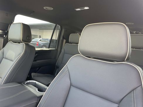 New 2026 GMC Yukon XL Elevation image 23