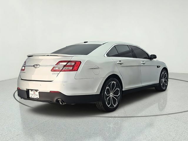 Used 2018 Ford Taurus SHO AWD/4WD image 6