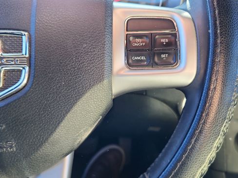 Used 2013 Dodge Charger SE w/ Connectivity Group image 15