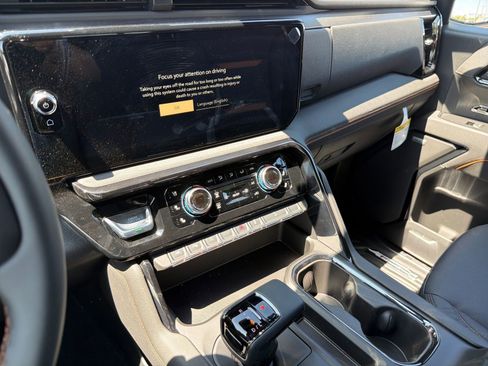 New 2026 GMC Sierra 1500 AT4 AWD/4WD image 17