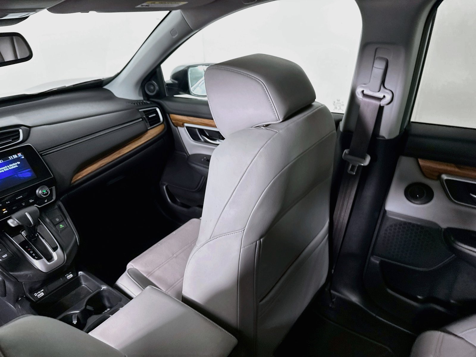 Used 2018 Honda CR-V Touring image 24