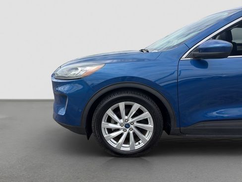 Used 2022 Ford Escape Titanium w/ Titanium Elite Package FWD image 22
