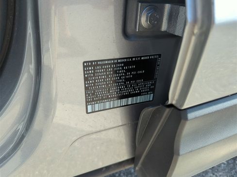 Used 2022 Volkswagen Taos SE image 44