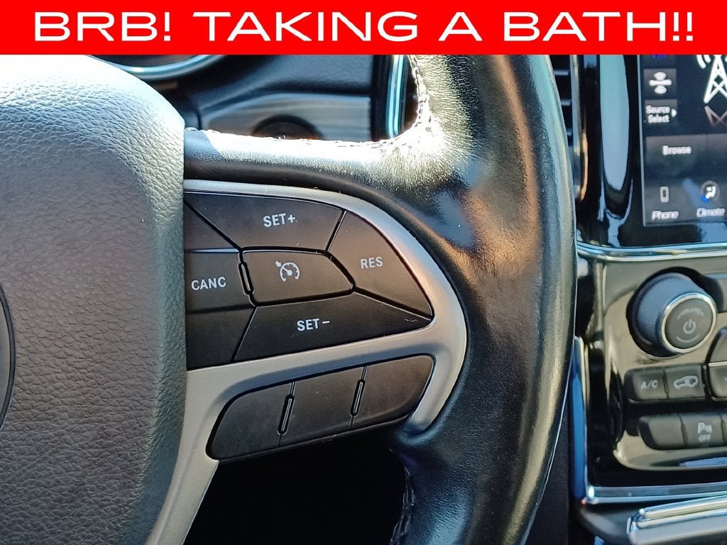 Used 2020 Jeep Grand Cherokee Altitude AWD/4WD image 14