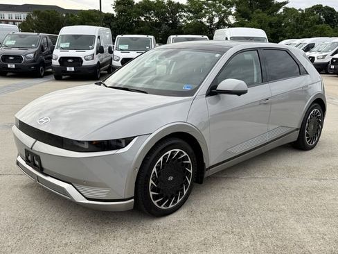 Used 2023 Hyundai Ioniq 5 Limited AWD/4WD image 6