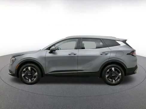 Used 2026 Kia Sportage LX FWD image 4