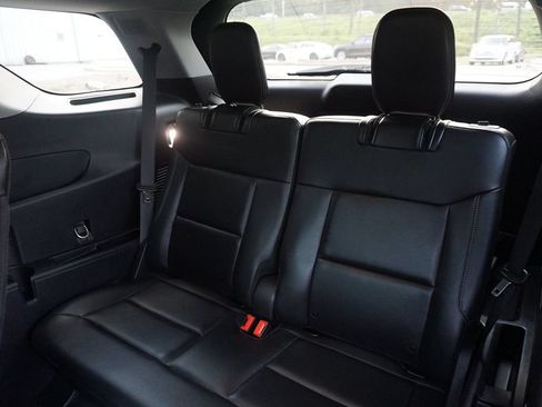 Used 2022 Ford Explorer Limited w/ Equipment Group 301A RWD image 17