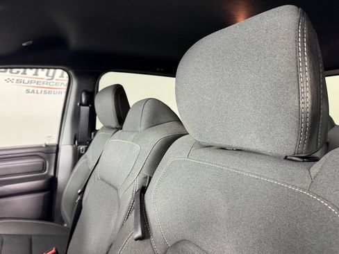 Used 2025 RAM 1500 Warlock AWD/4WD image 10