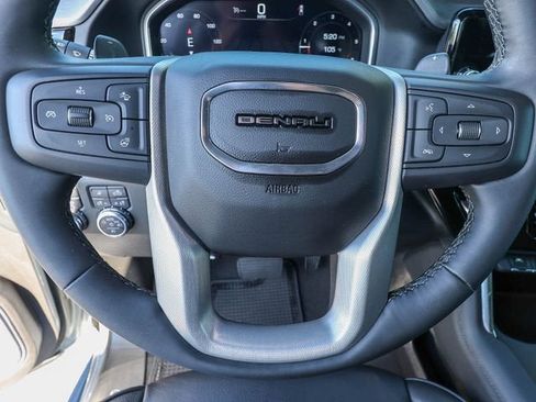 Used 2023 GMC Sierra 1500 Denali w/ Technology Package AWD/4WD image 17