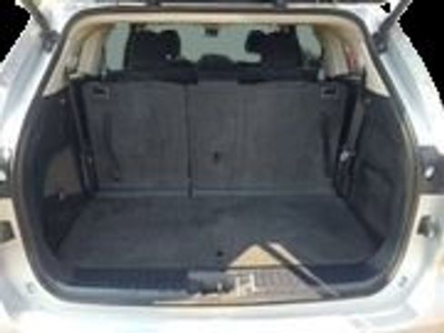 Used 2024 Toyota Highlander LE image 52