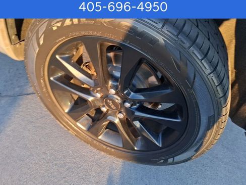 Used 2019 Jeep Grand Cherokee Altitude image 11