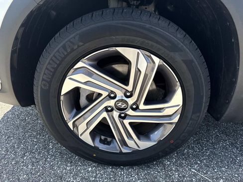 Used 2023 Hyundai Santa Fe SEL image 11