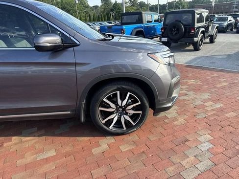Certified 2022 Honda Pilot Touring image 17