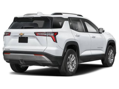 Used 2025 Chevrolet Equinox LT FWD image 5