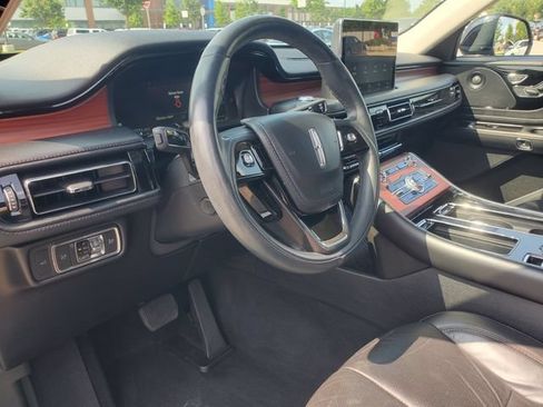 Certified 2023 Lincoln Aviator Reserve w/ Elements Package Plus AWD/4WD image 12