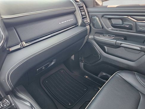 Used 2022 RAM 1500 Limited AWD/4WD image 32