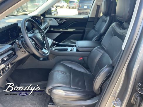 Used 2025 Lincoln Aviator Reserve w/ Equipment Group 201A AWD/4WD image 10