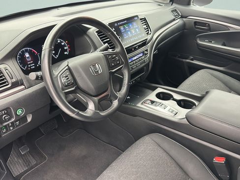 Used 2025 Honda Ridgeline Sport+ image 13