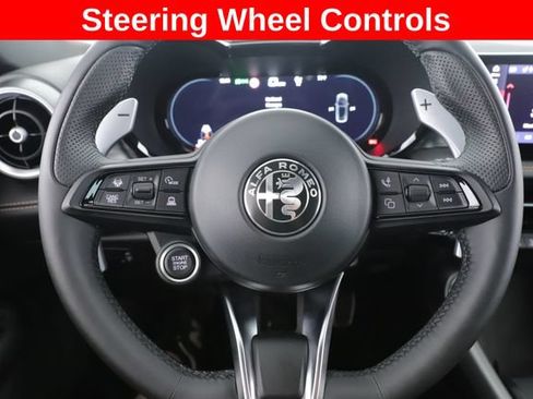 Used 2026 Alfa Romeo Tonale w/ Quick Order Package 23H Volce AWD/4WD image 23