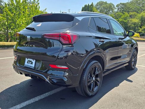 Used 2024 Buick Encore GX Sport Touring image 4