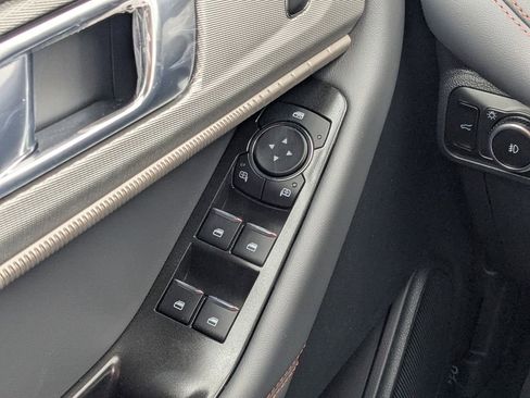 New 2026 Ford Explorer Active image 22