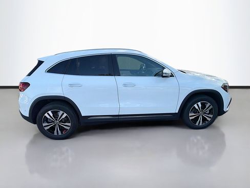 Used 2025 Mercedes-Benz GLA 250 GLA 250 image 2