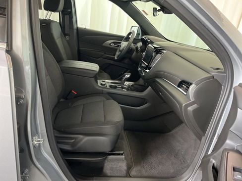 Used 2023 Chevrolet Traverse LT AWD/4WD image 16