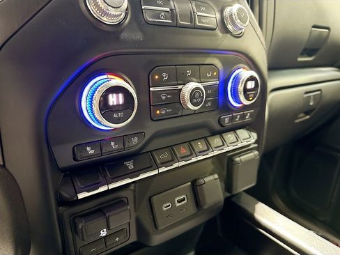 Used 2021 GMC Sierra 3500 AT4 w/ Gooseneck/5TH Wheel Package image 15